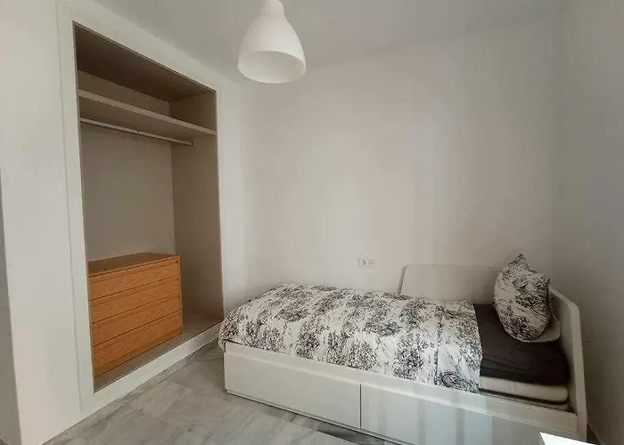 Urban 4 1c * מאלגה